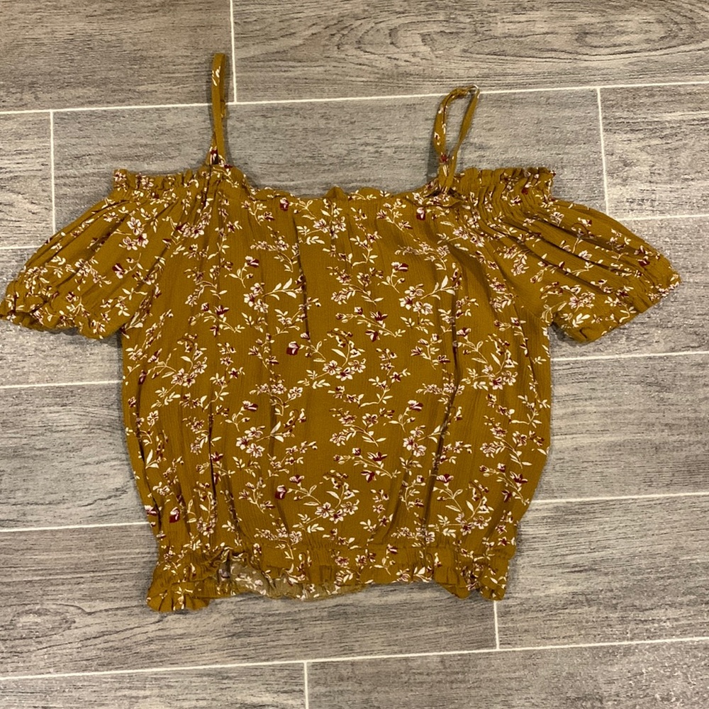 Beautiful Flowered Crop Top